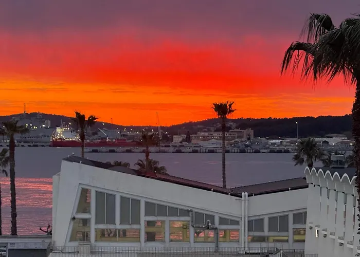 La Girelle Vue Proche Toulon