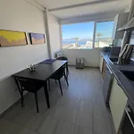 La Girelle Vue Proche * Tolone